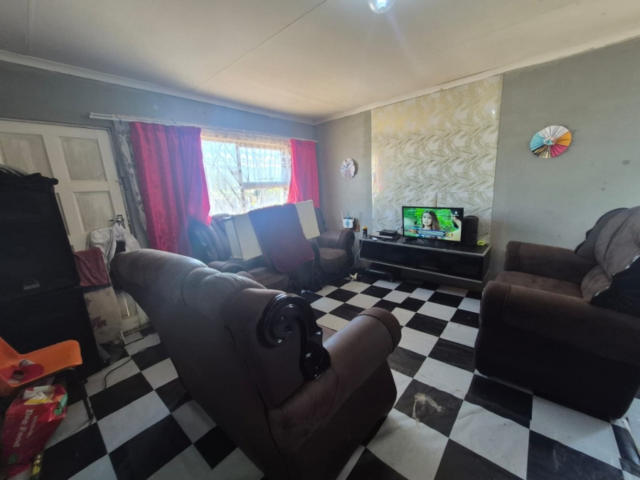2 Bedroom Property for Sale in Govan Mbeki Eastern Cape